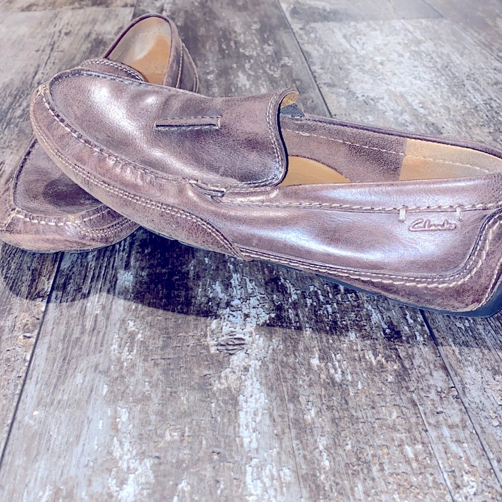 Men’s Clark’s loafers size 9 in EUC!!